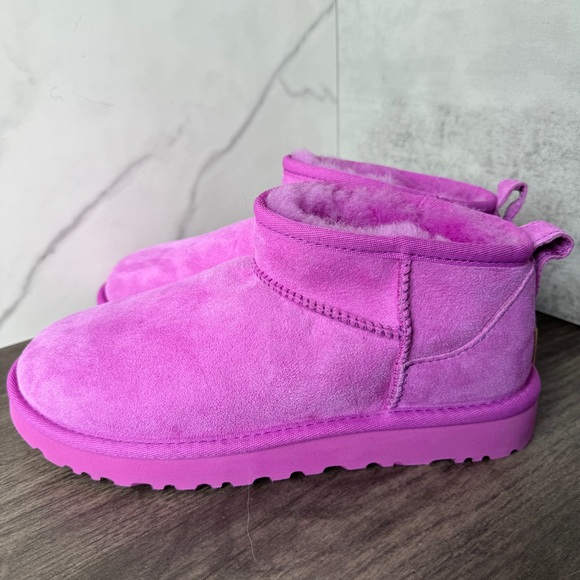 UGG Classic Ultra Mini Boot Pink Ruby Size 7 - Picture 2 of 5